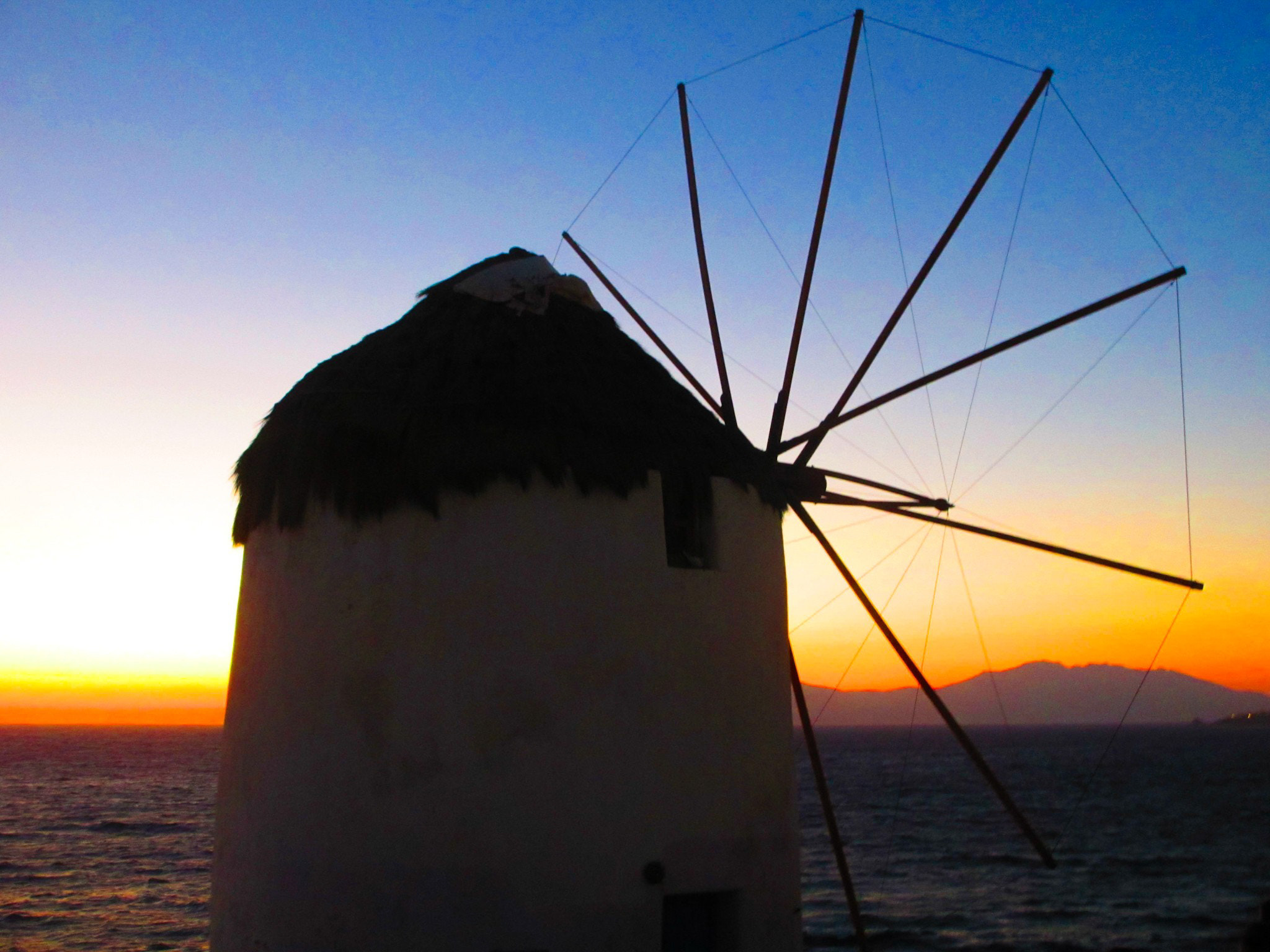 Canon PowerShot ELPH 310 HS (IXUS 230 HS / IXY 600F) sample photo. Windmills photography