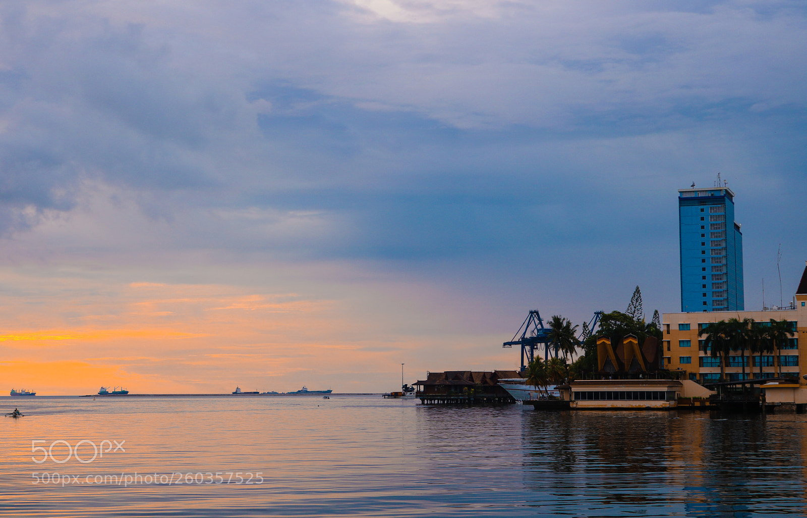 Canon EOS 750D (EOS Rebel T6i / EOS Kiss X8i) sample photo. Losari beach photography