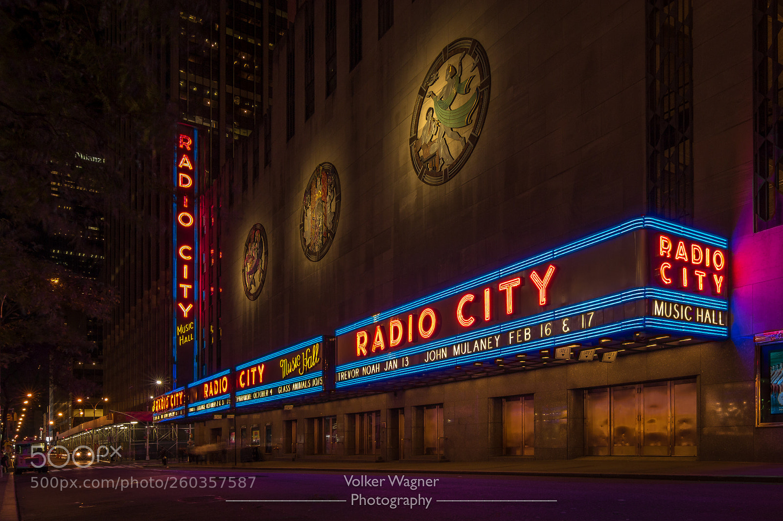 Canon EOS 70D sample photo. "radio city music hall" photography
