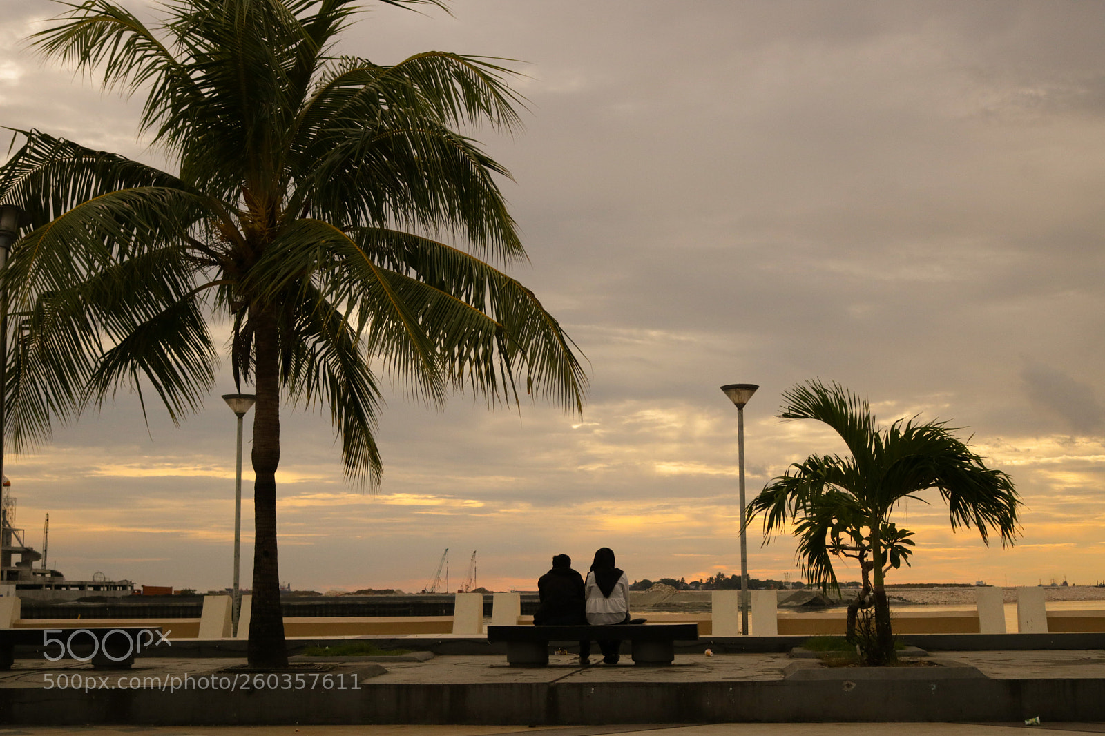 Canon EOS 750D (EOS Rebel T6i / EOS Kiss X8i) sample photo. Sunset of losari photography