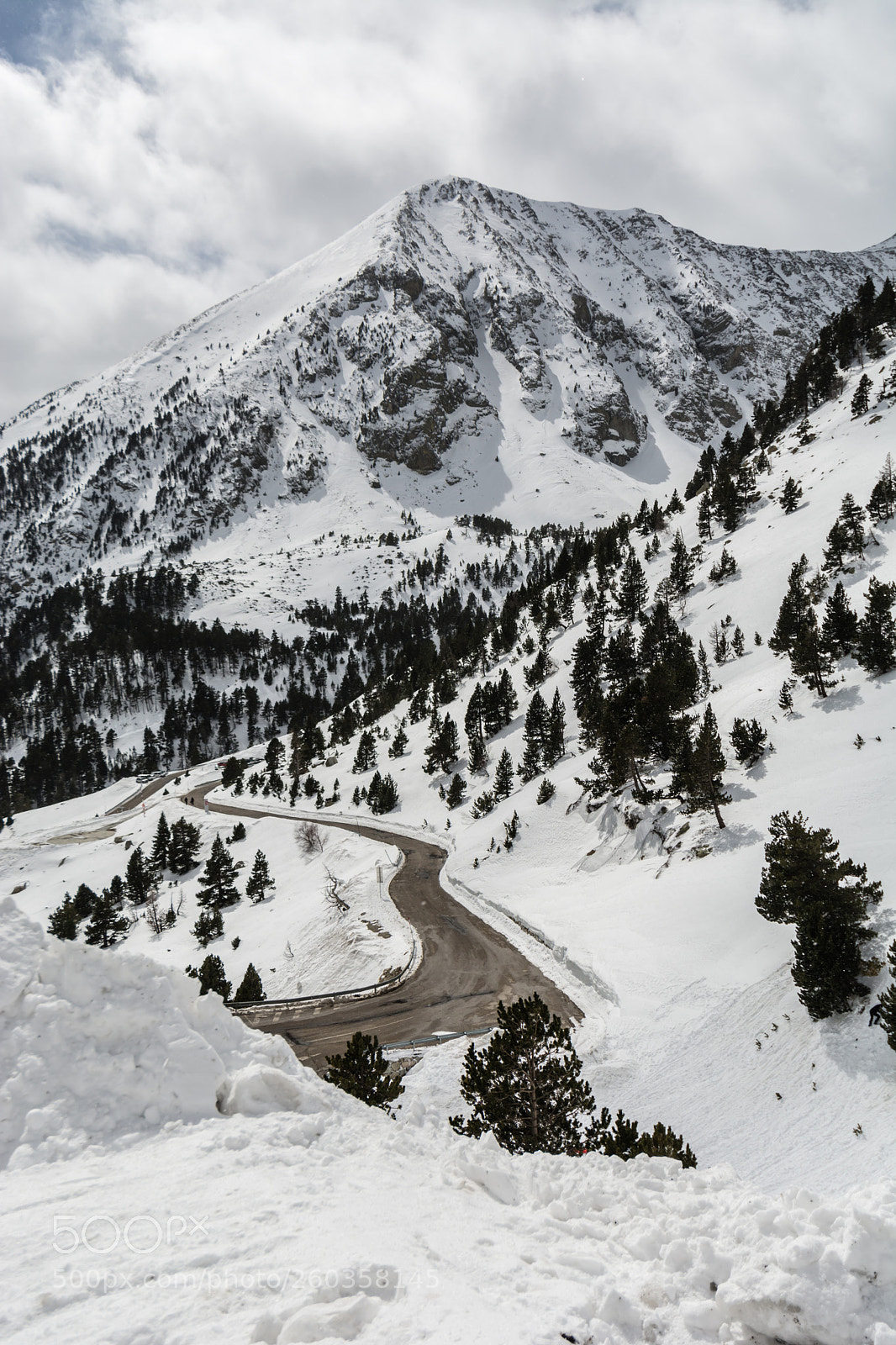 Nikon D7100 sample photo. A road across the photography