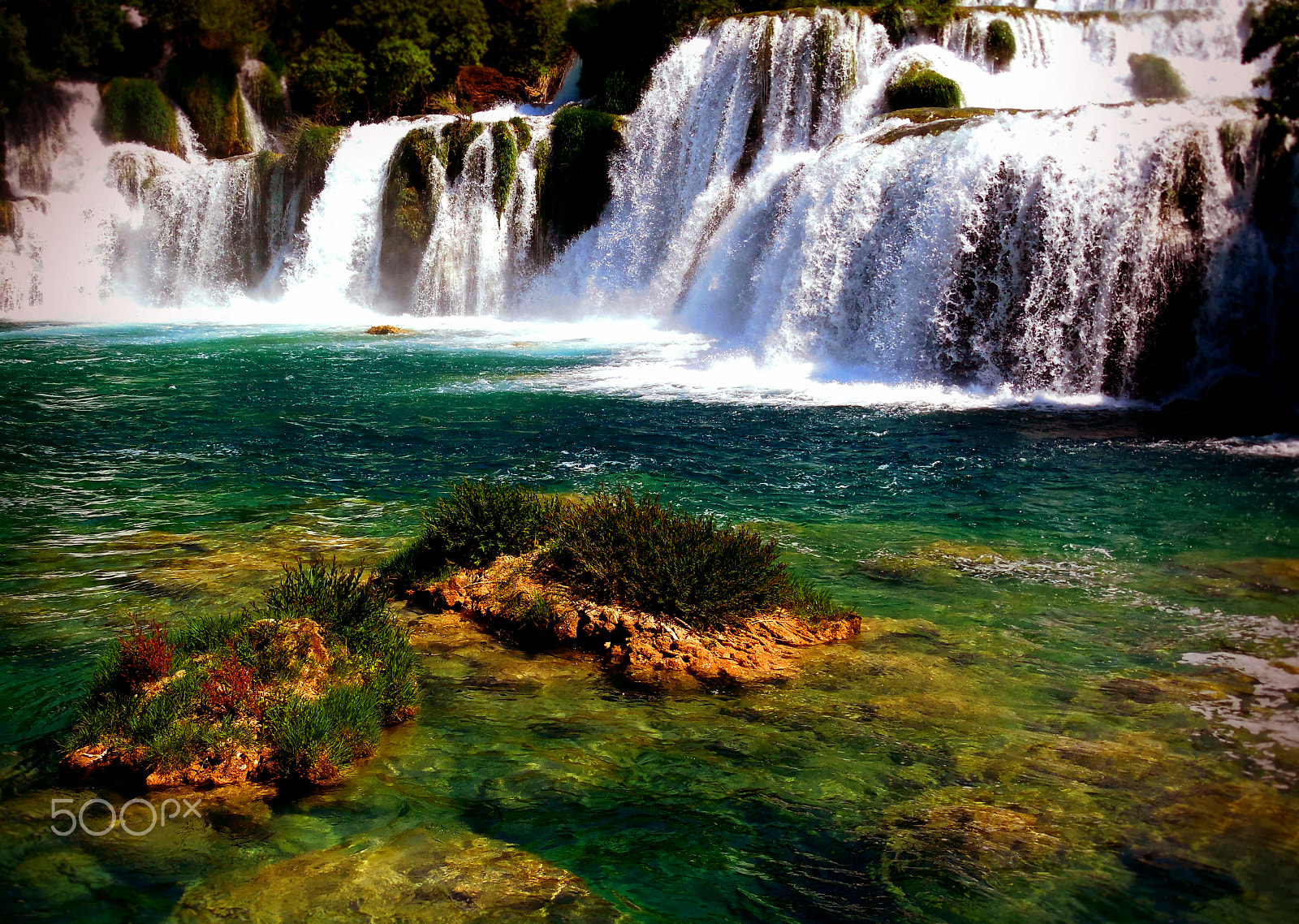 Nikon Coolpix L610 sample photo. Krka emerald waterfall photography