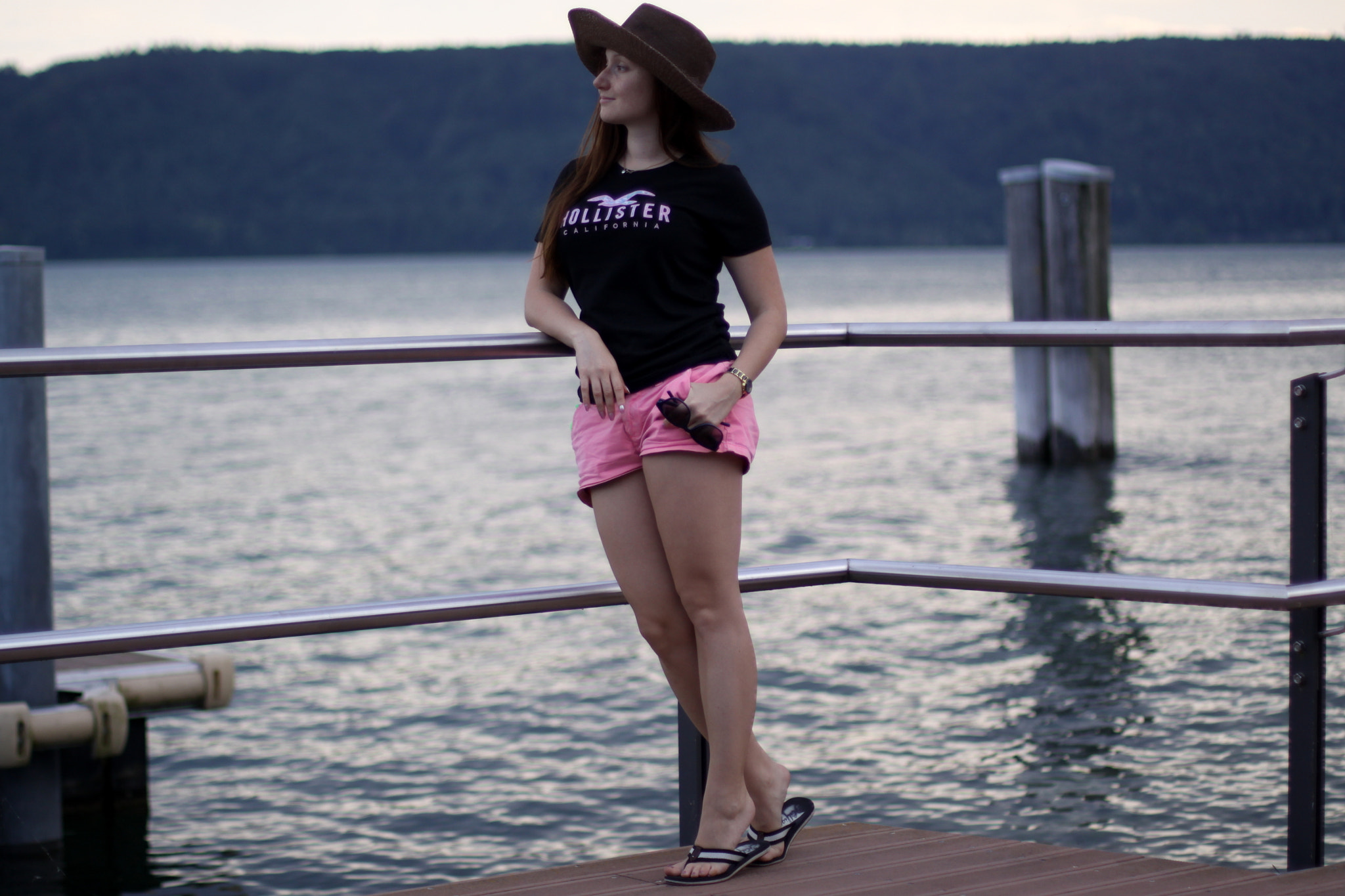 Canon EOS 50D + Canon EF 50mm F1.4 USM sample photo. Lake girl photography