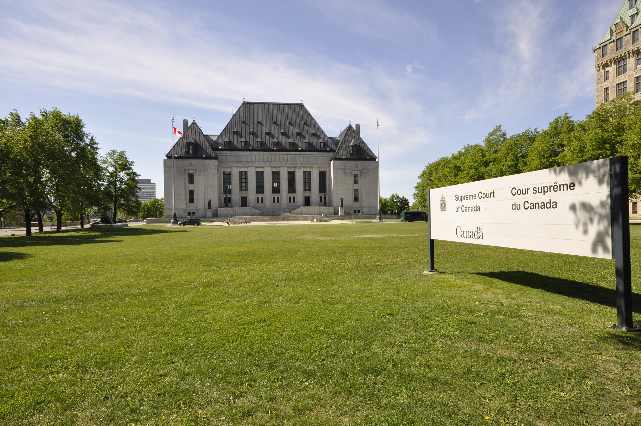 Sigma 10-20mm F4-5.6 EX DC HSM sample photo. Supreme court of canada with sign photography