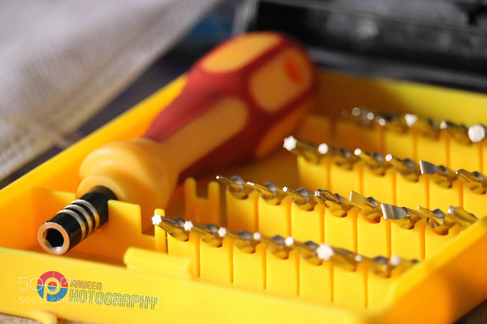 Canon EOS 750D (EOS Rebel T6i / EOS Kiss X8i) sample photo. Screwdriver toolkit set photography