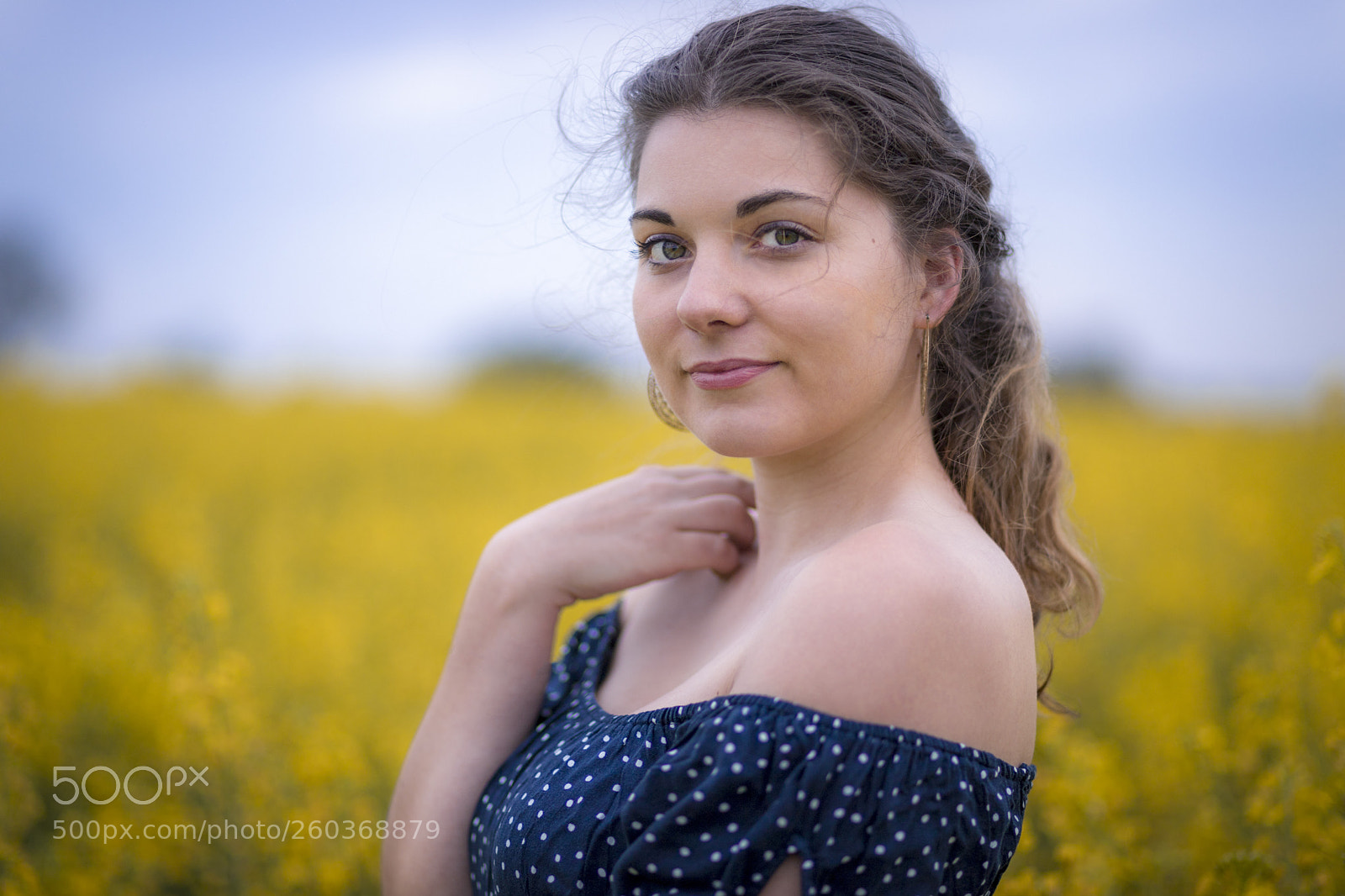 Canon EOS 6D Mark II sample photo. Young flower photography
