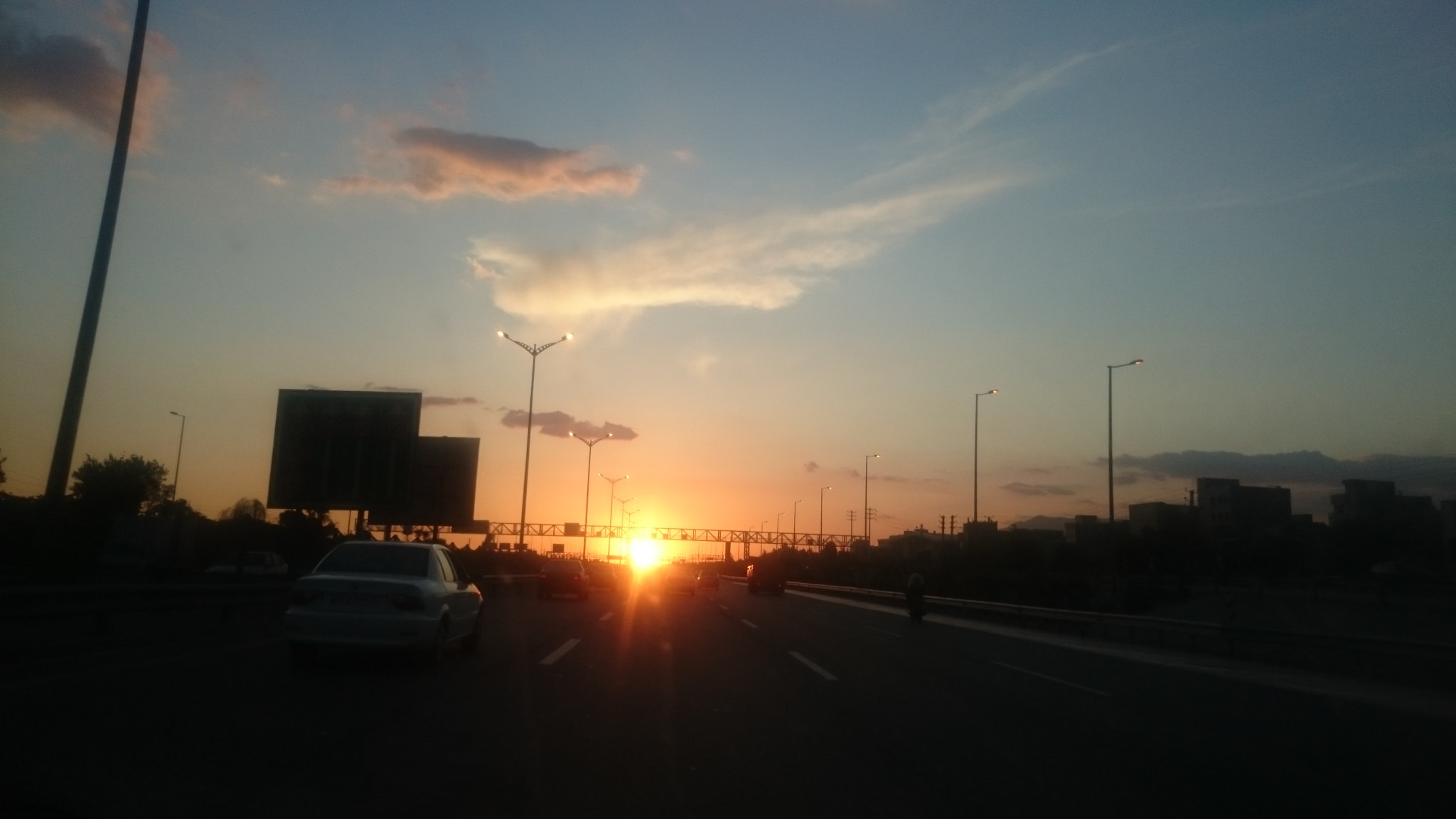 Sony Xperia Z1 Compact sample photo. On the road photography