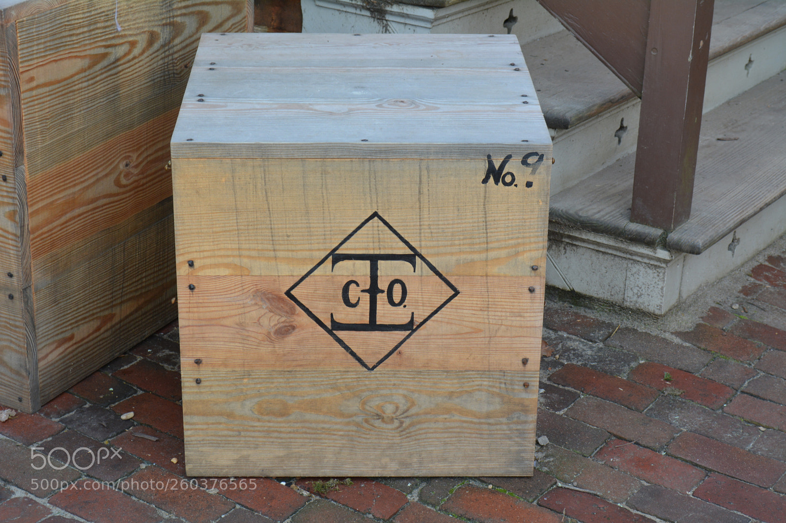 Nikon D5200 sample photo. Shipping box of the photography