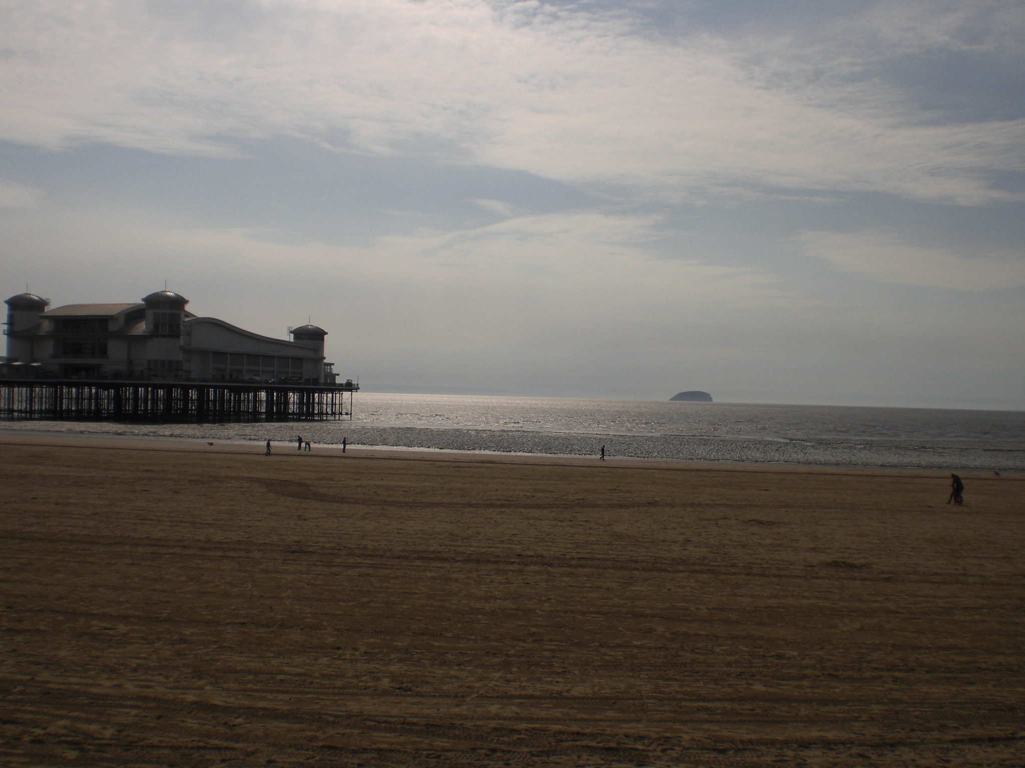 CASIO EX-Z77 sample photo. Weston beach photography