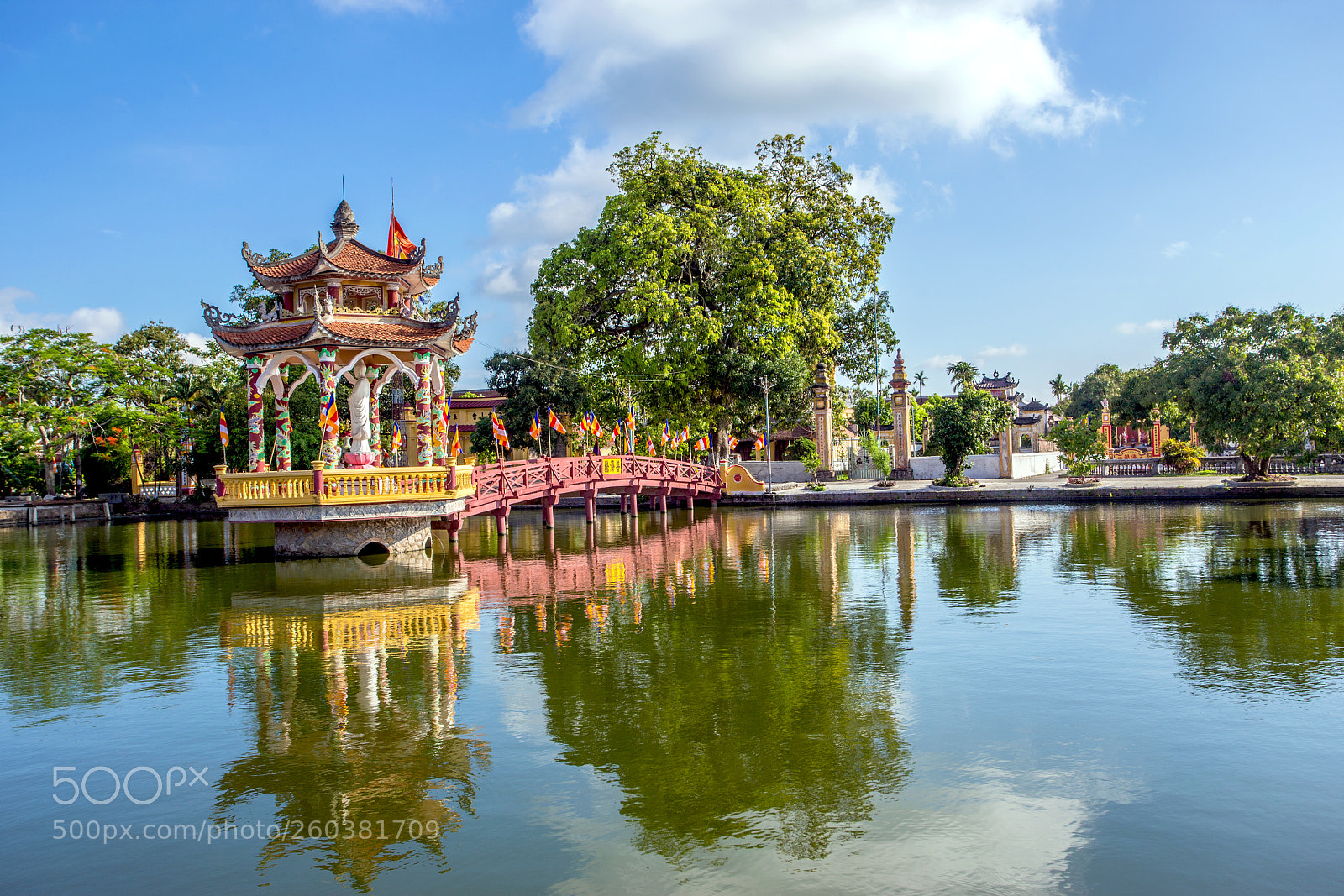 Canon EOS 6D sample photo. The ngoi tile-roofed bridge photography