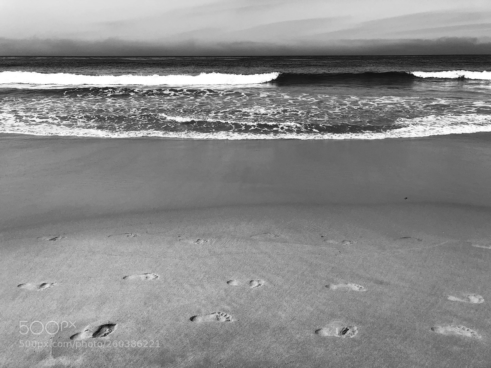 Apple iPhone X sample photo. Footprints  photography