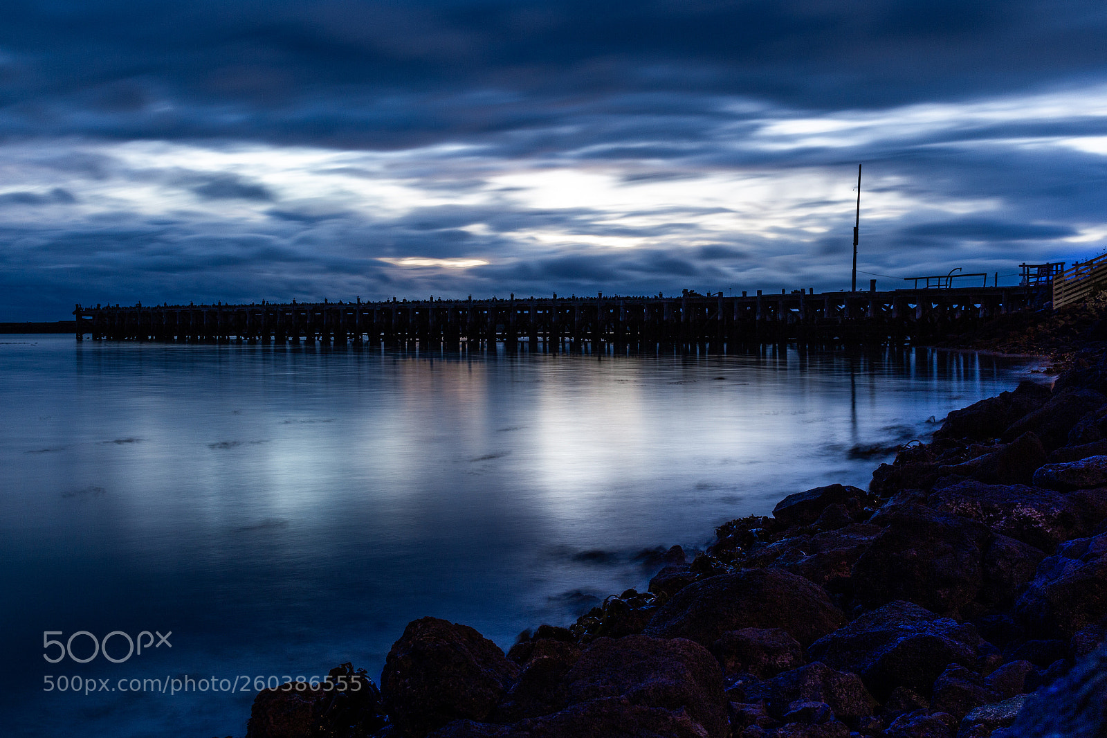 Canon EOS 700D (EOS Rebel T5i / EOS Kiss X7i) sample photo. Moody pier photography