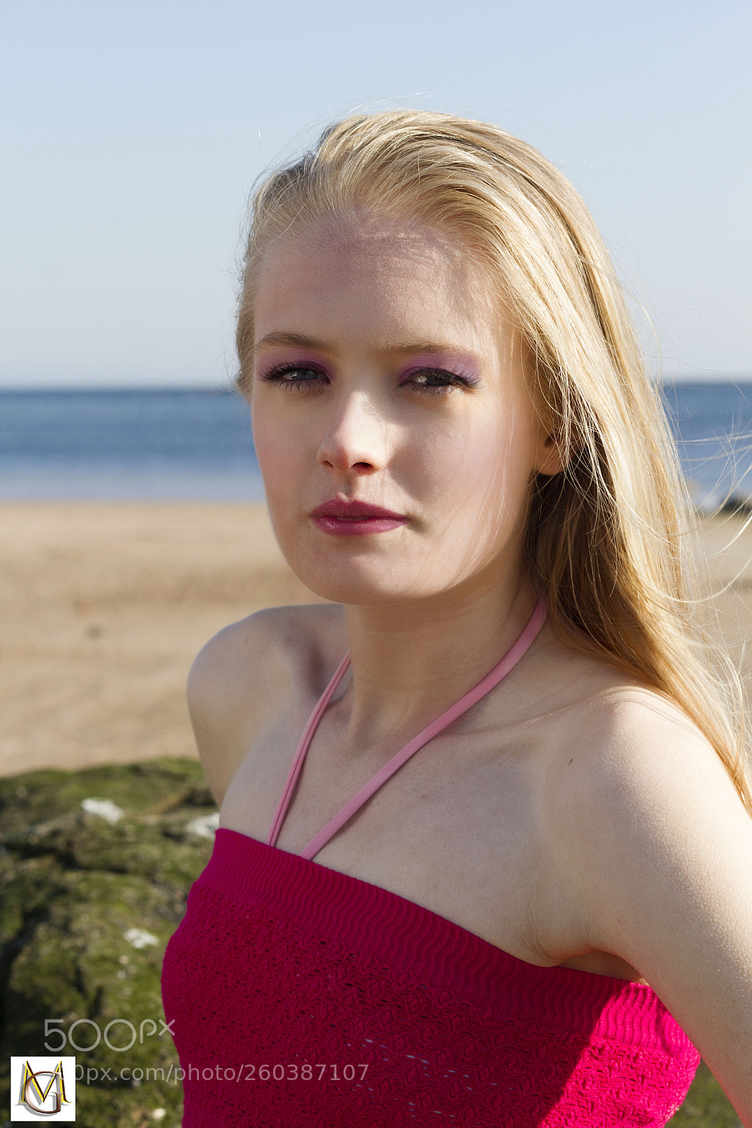Canon EOS 7D sample photo. Looking at you photography