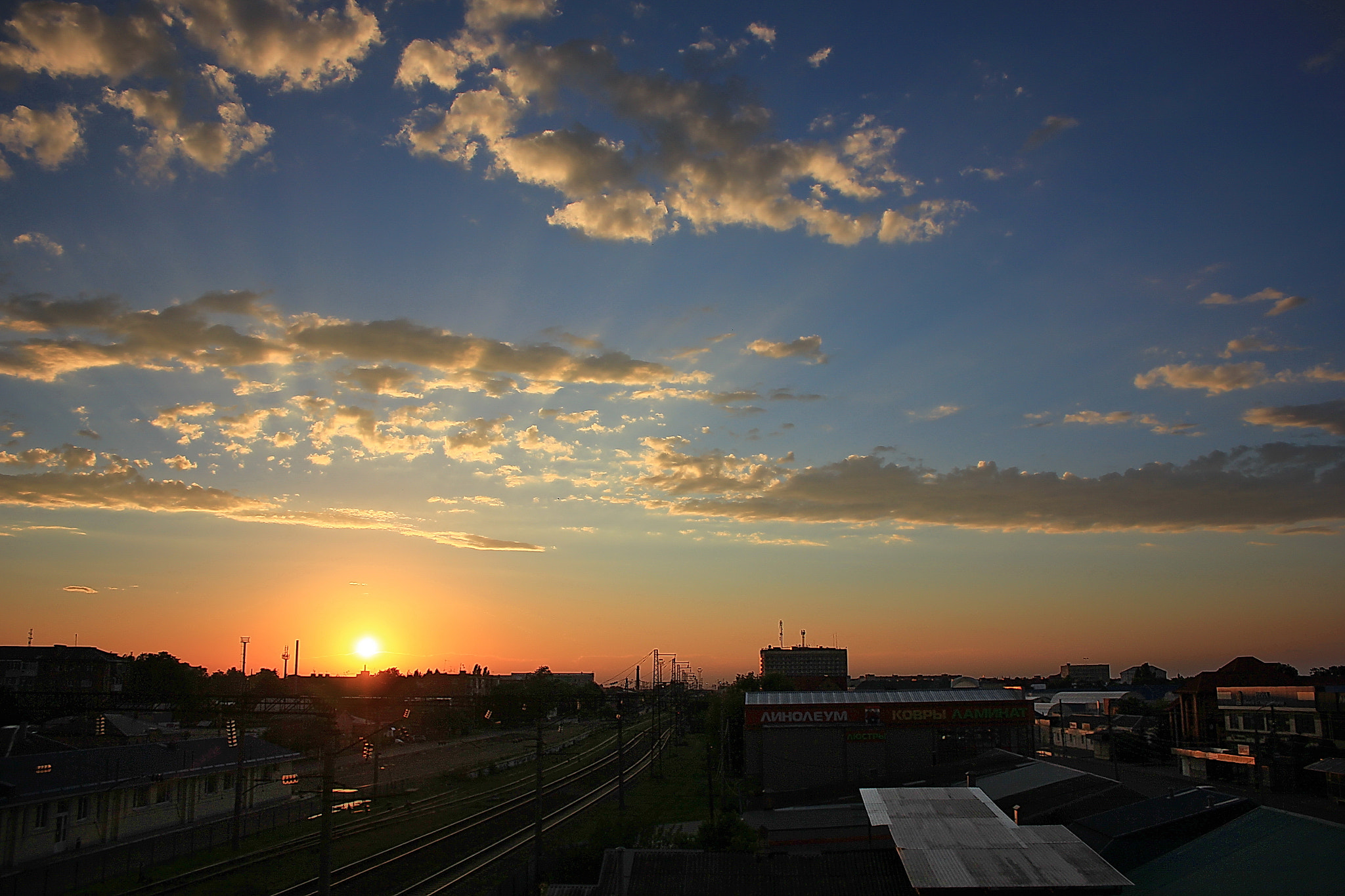Canon EOS 550D (EOS Rebel T2i / EOS Kiss X4) sample photo. Sundown photography