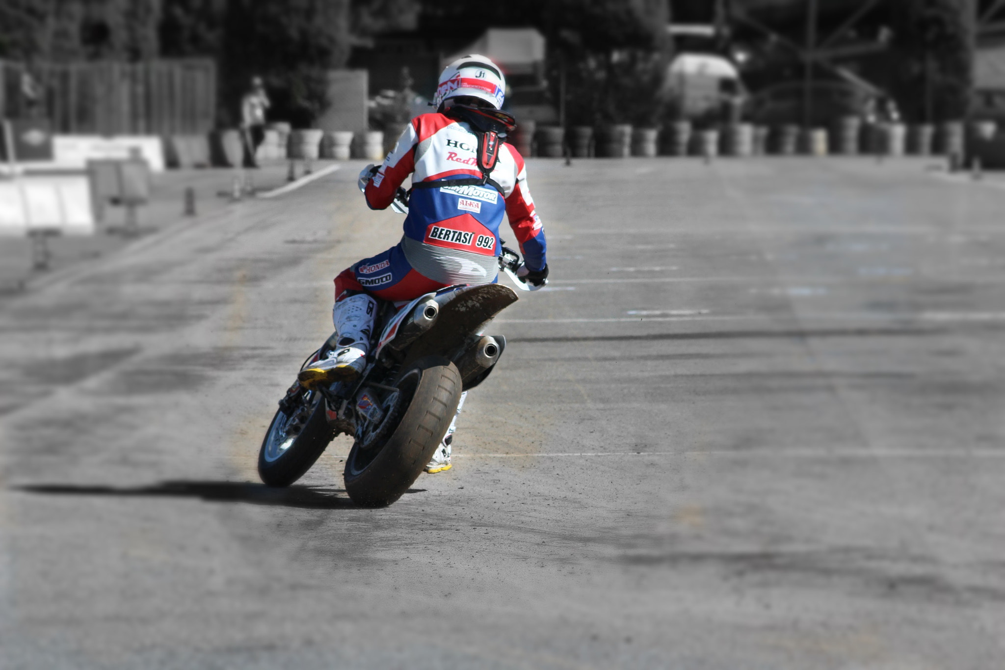 Canon EOS 1200D (EOS Rebel T5 / EOS Kiss X70 / EOS Hi) sample photo. Motard photography