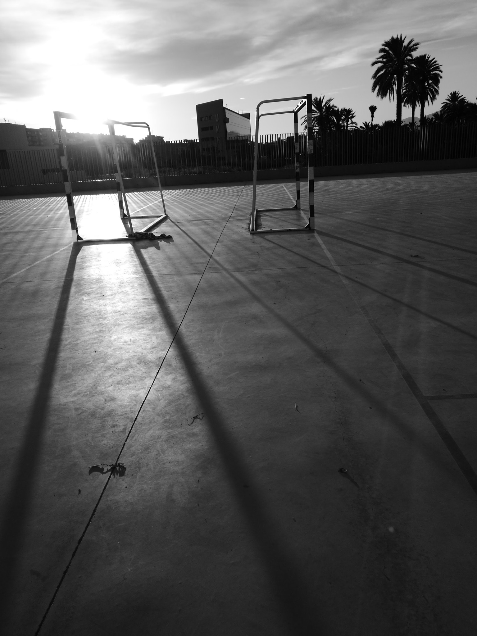 HUAWEI P9 Plus sample photo. Shadows photography