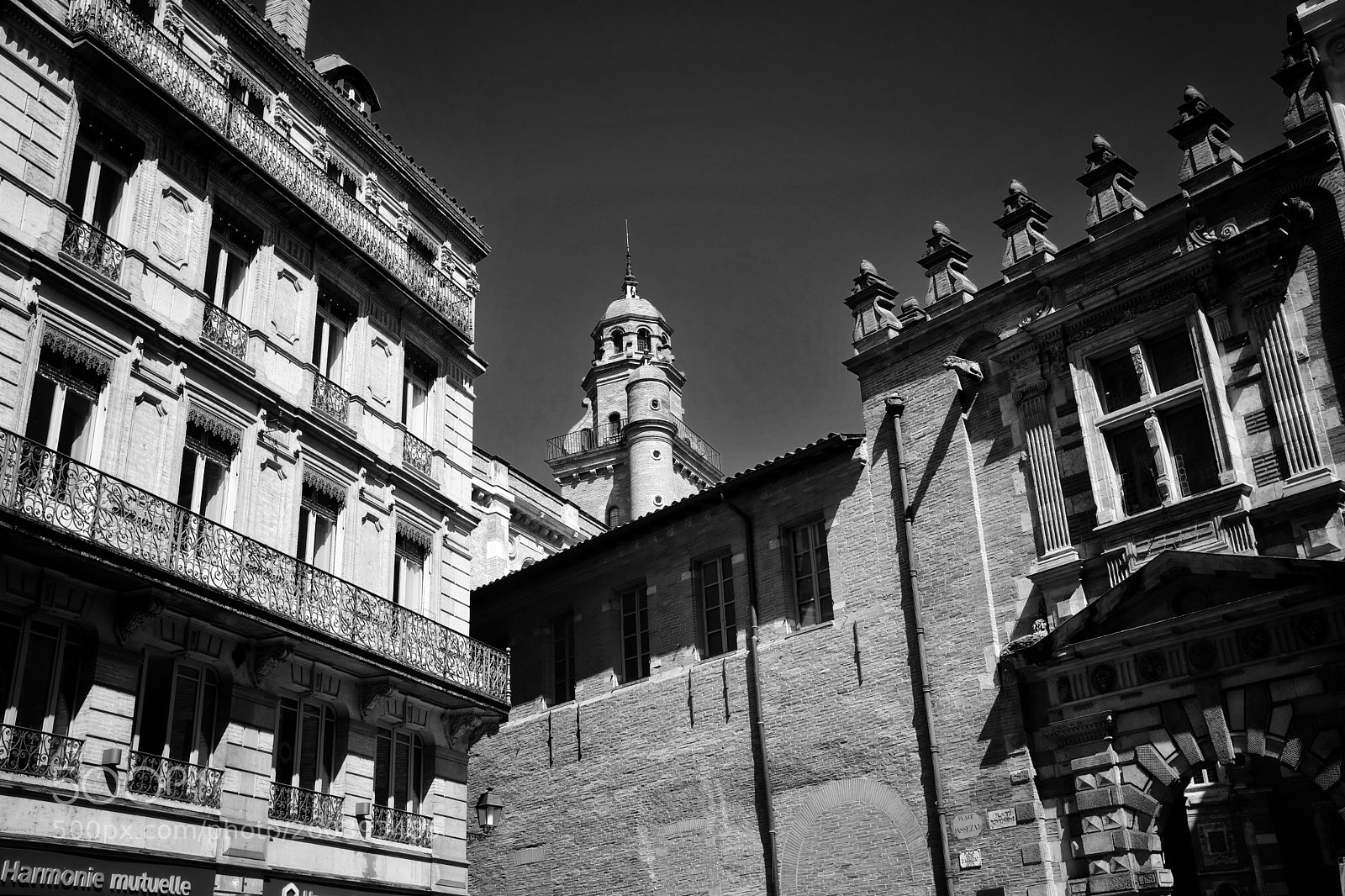 Fujifilm X100F sample photo. Toulouse skyline photography