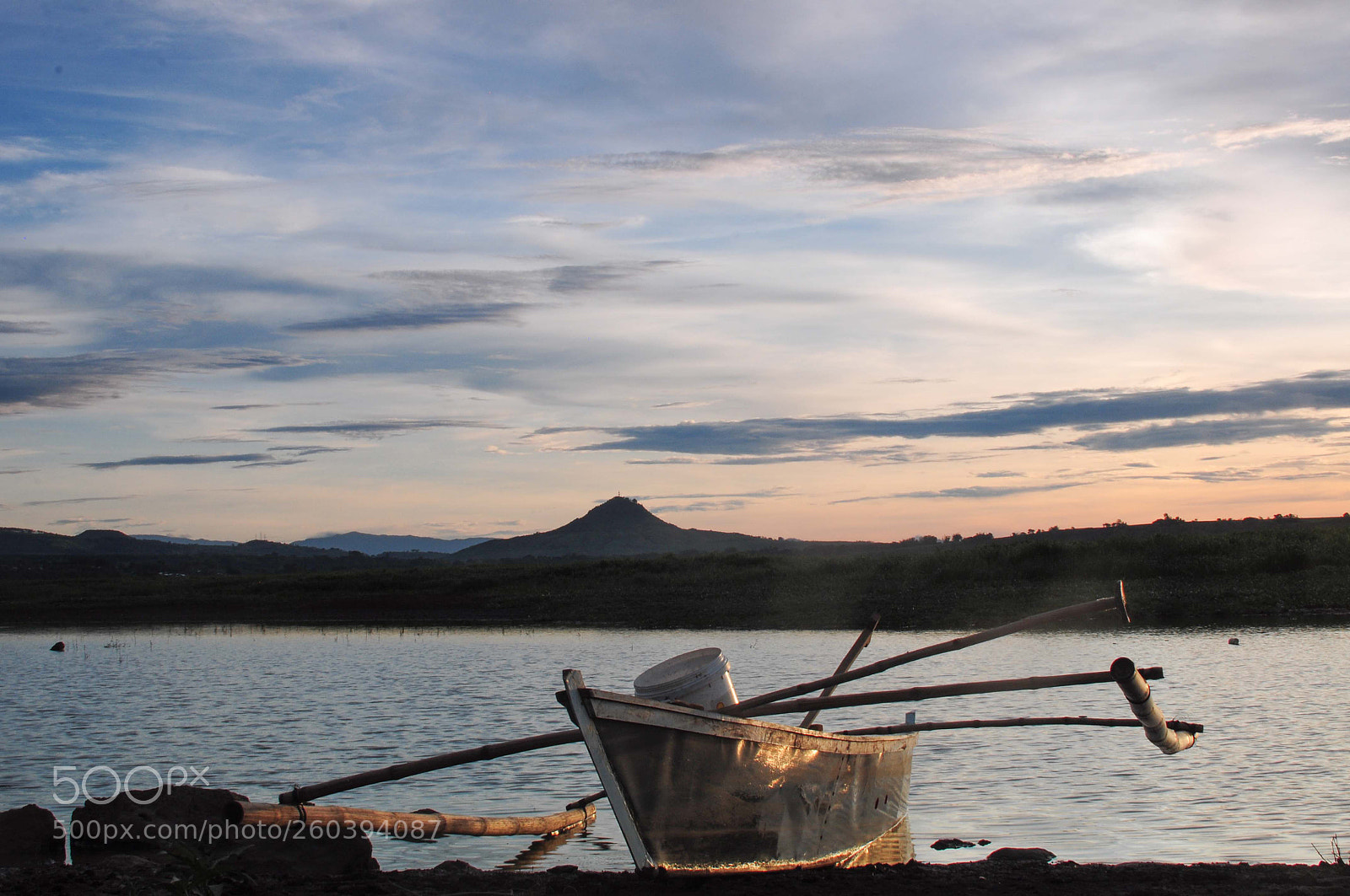 Nikon D90 sample photo. "mountain sea" photography