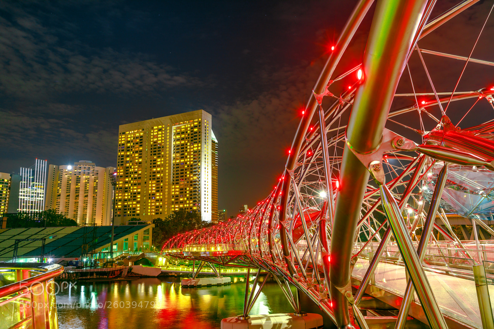 Canon EOS 5D Mark IV sample photo. Singapore pedestrian bridge photography
