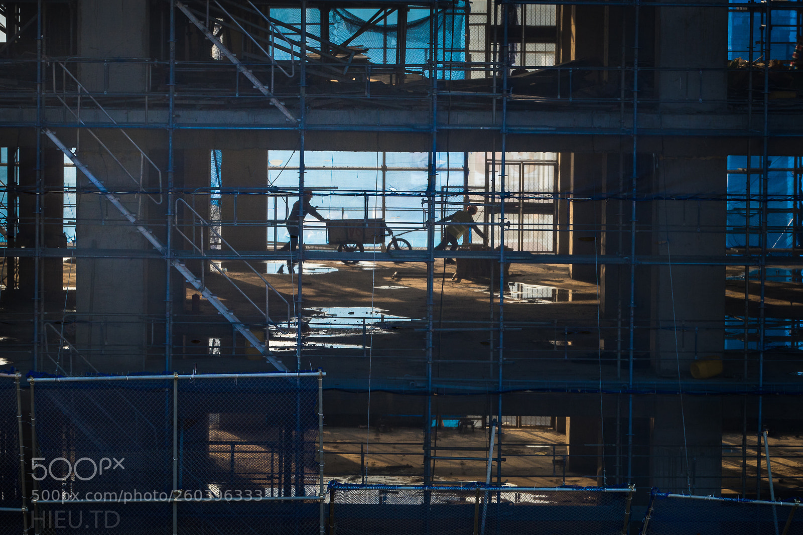 Sony a7 II sample photo. Hanoi 30 ( working) photography