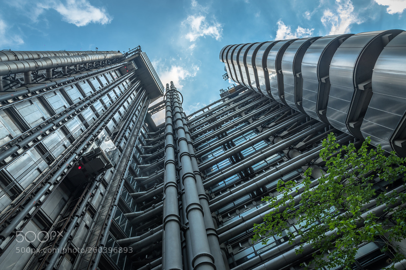 Nikon D500 sample photo. London's iconic lloyd's building photography