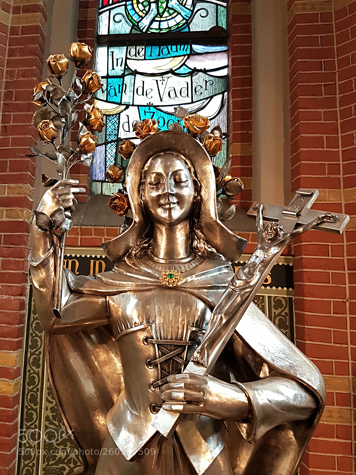 Samsung Galaxy S7 sample photo. Silver statue of st photography