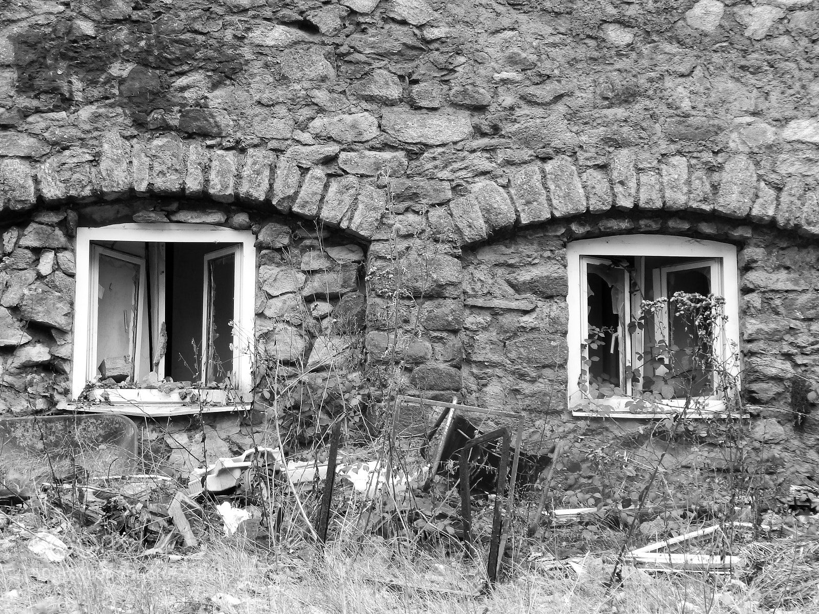 Nikon Coolpix L830 sample photo. Windows photography