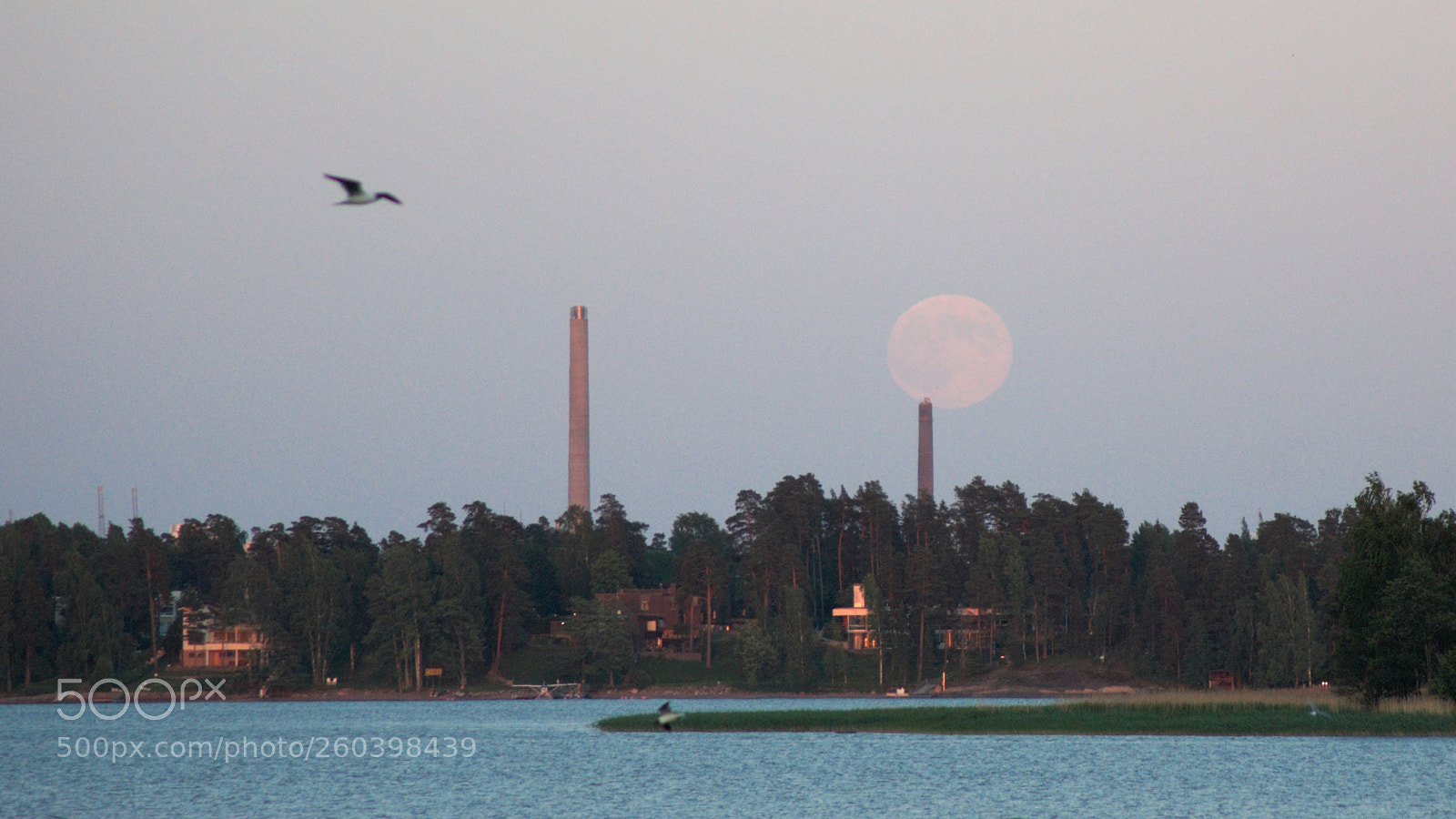 Sony Alpha DSLR-A350 sample photo. Bubble moon photography