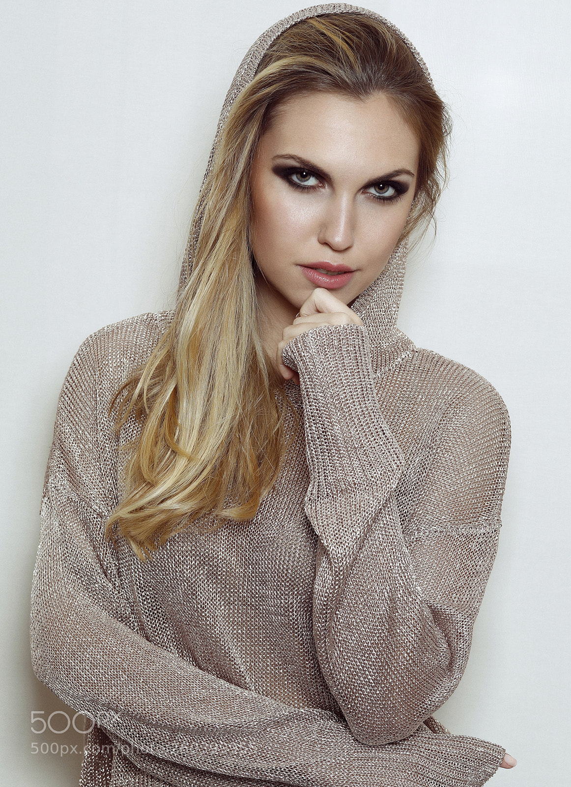 Canon EOS 5D Mark IV sample photo. Miriam@ photography