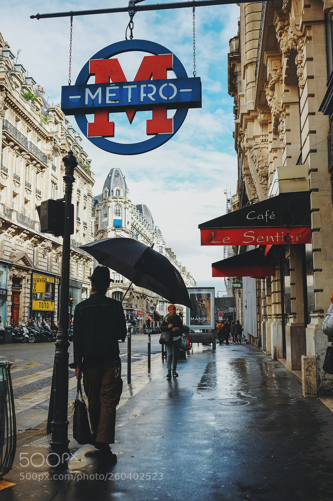 Fujifilm X-E2 sample photo. Métropolitain in paris photography