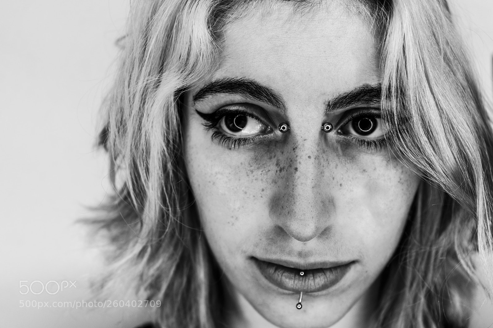 Sony a7 sample photo. She photography