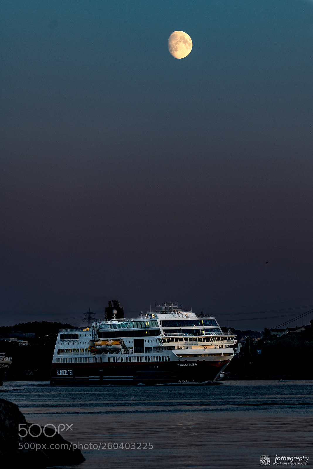 Nikon D750 sample photo. Night cruise photography