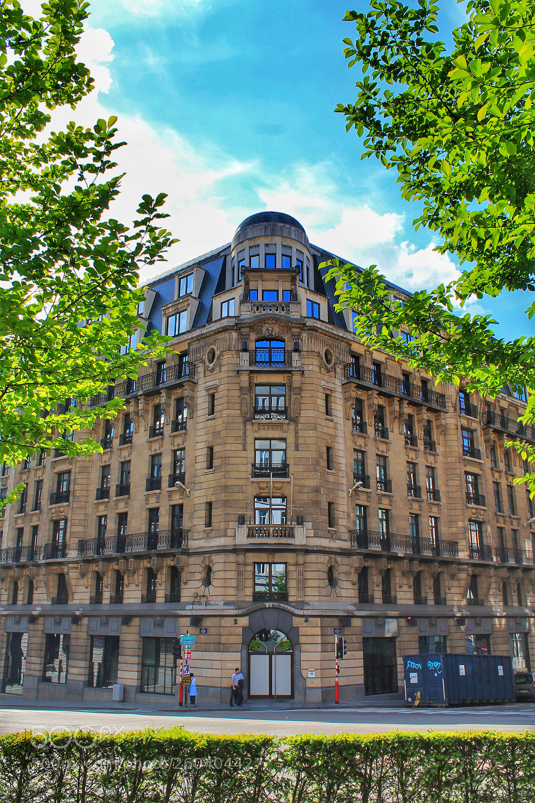 Canon EOS 1100D (EOS Rebel T3 / EOS Kiss X50) sample photo. Beautiful building in brussels  photography