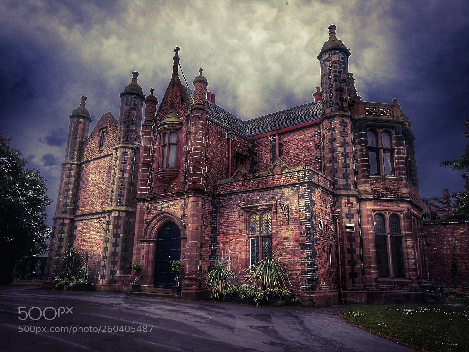 HUAWEI P9 sample photo. Haunted house photography