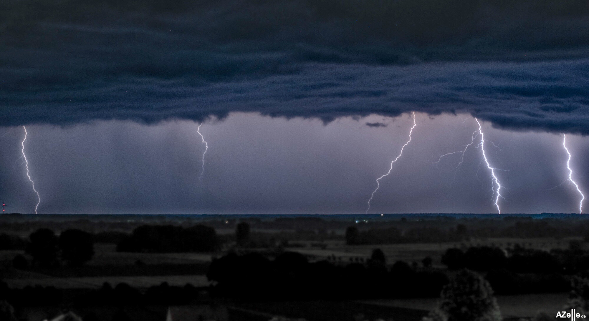 Samsung NX500 sample photo. Thunderstorm photography