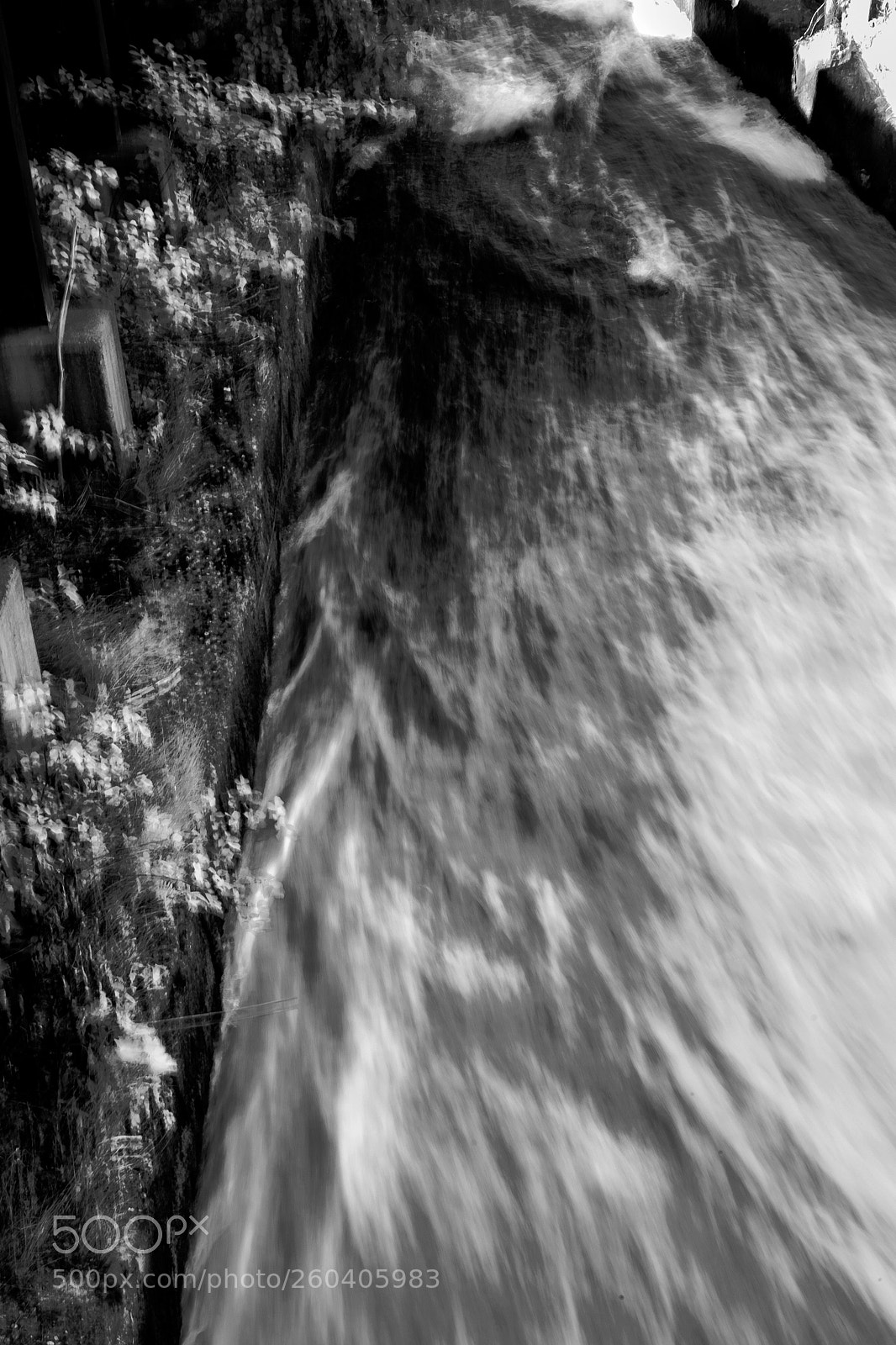 Fujifilm X-E2 sample photo. Stream photography
