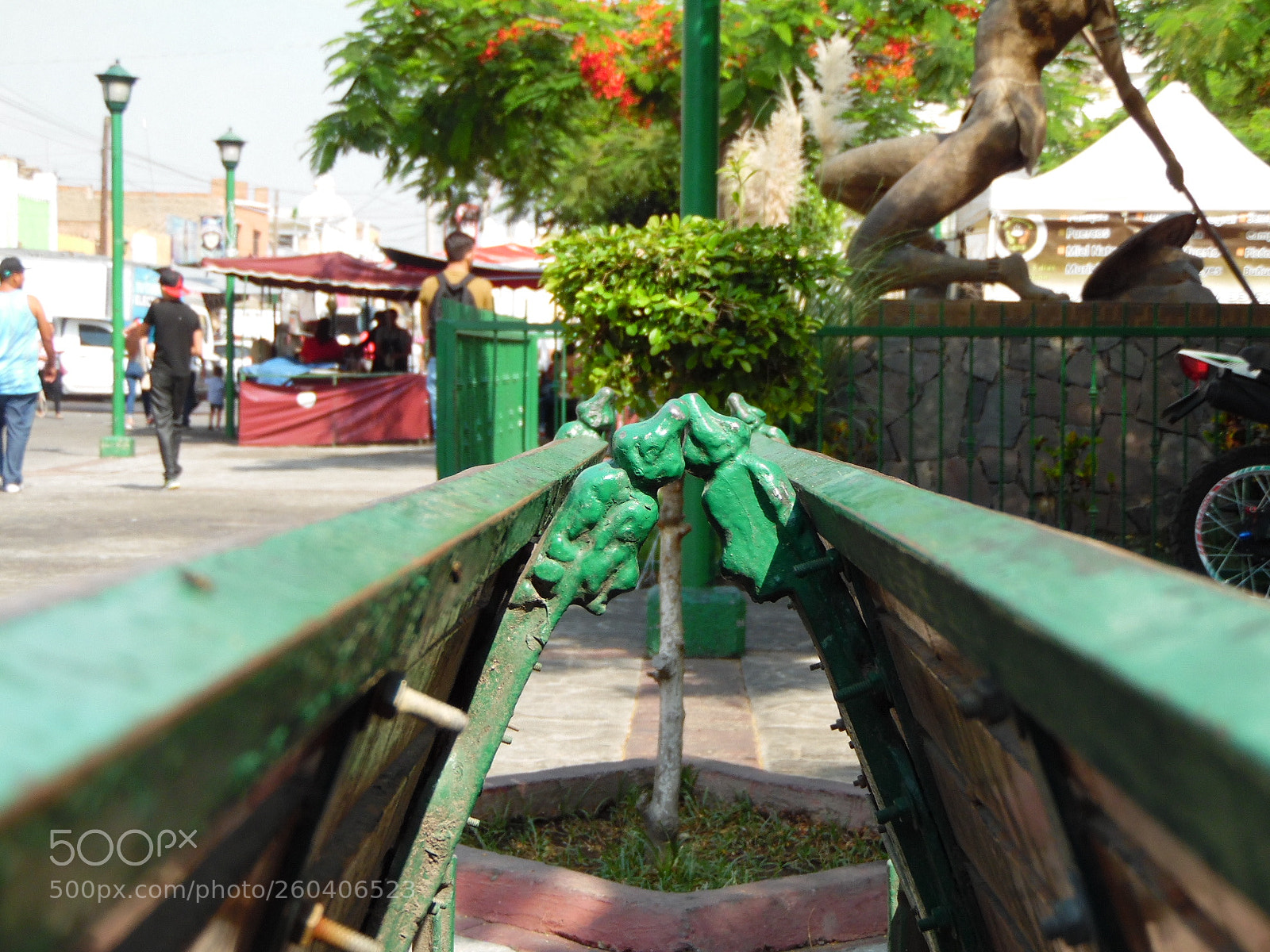 Samsung WB1100F/WB1101F/WB1102F sample photo. Without title photography