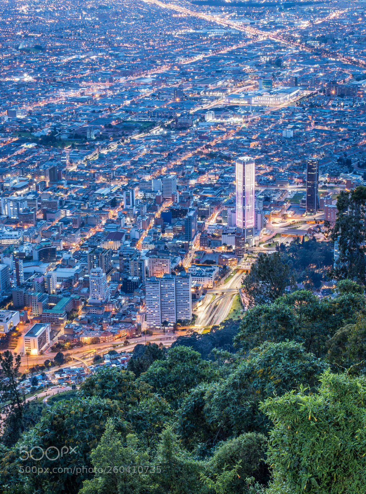 Canon EOS 77D (EOS 9000D / EOS 770D) sample photo. Bogota from montserate photography