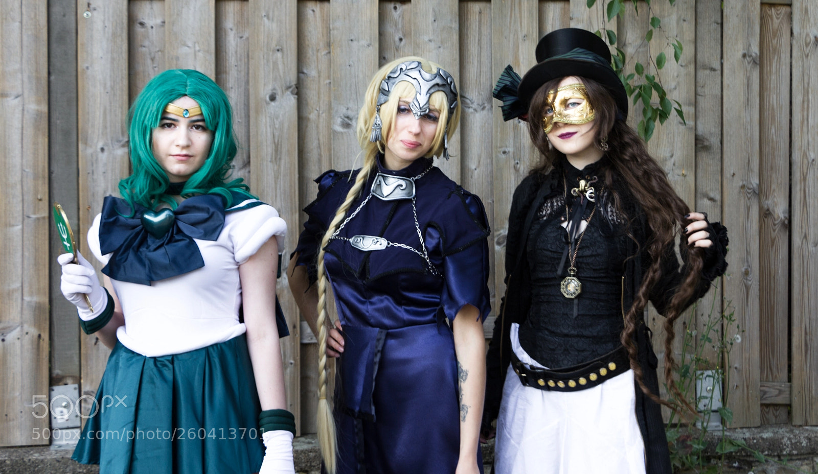 Canon EOS 550D (EOS Rebel T2i / EOS Kiss X4) sample photo. 3 women cosplay photography