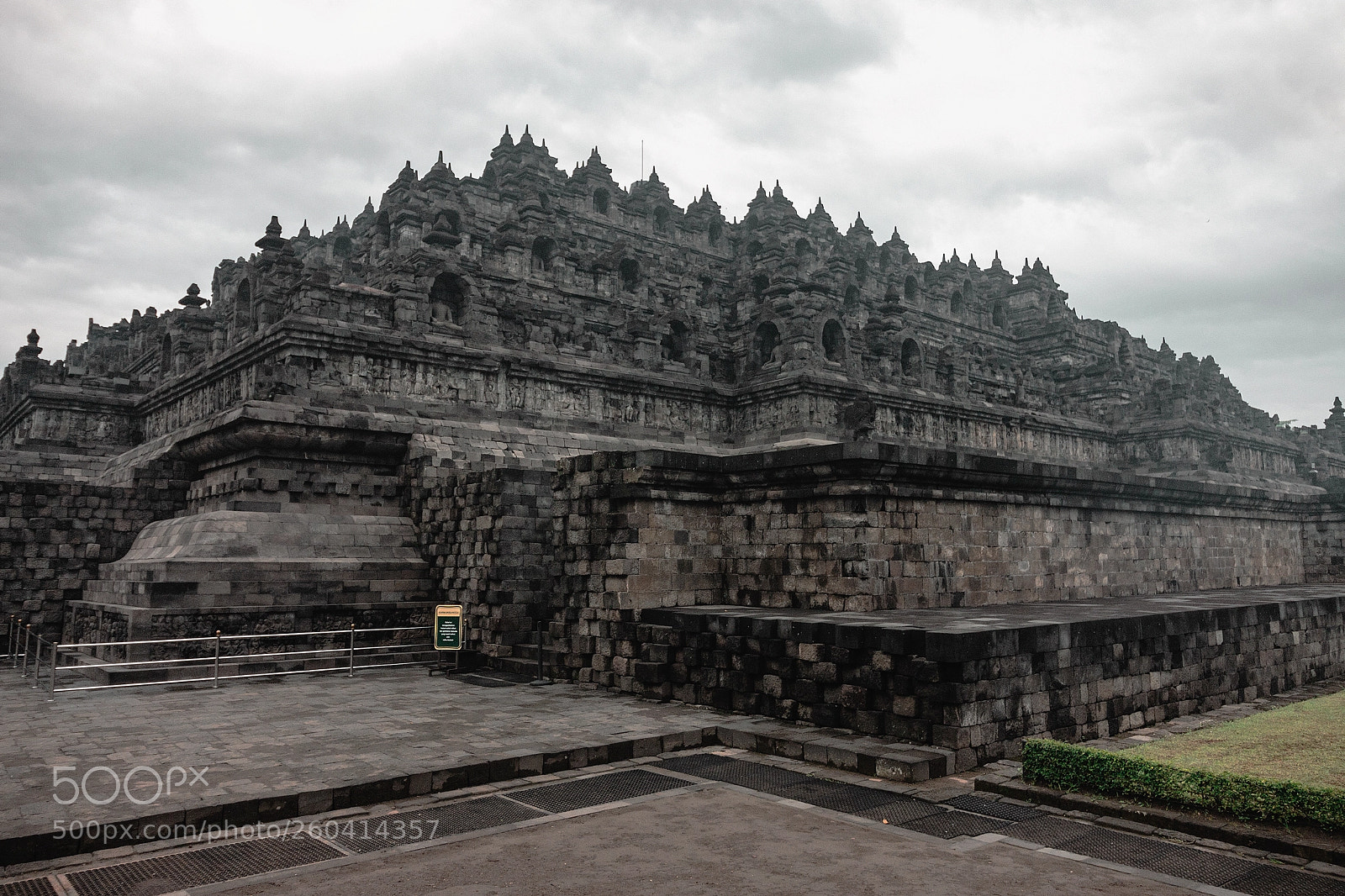 Canon EOS 1100D (EOS Rebel T3 / EOS Kiss X50) sample photo. Borobudur photography