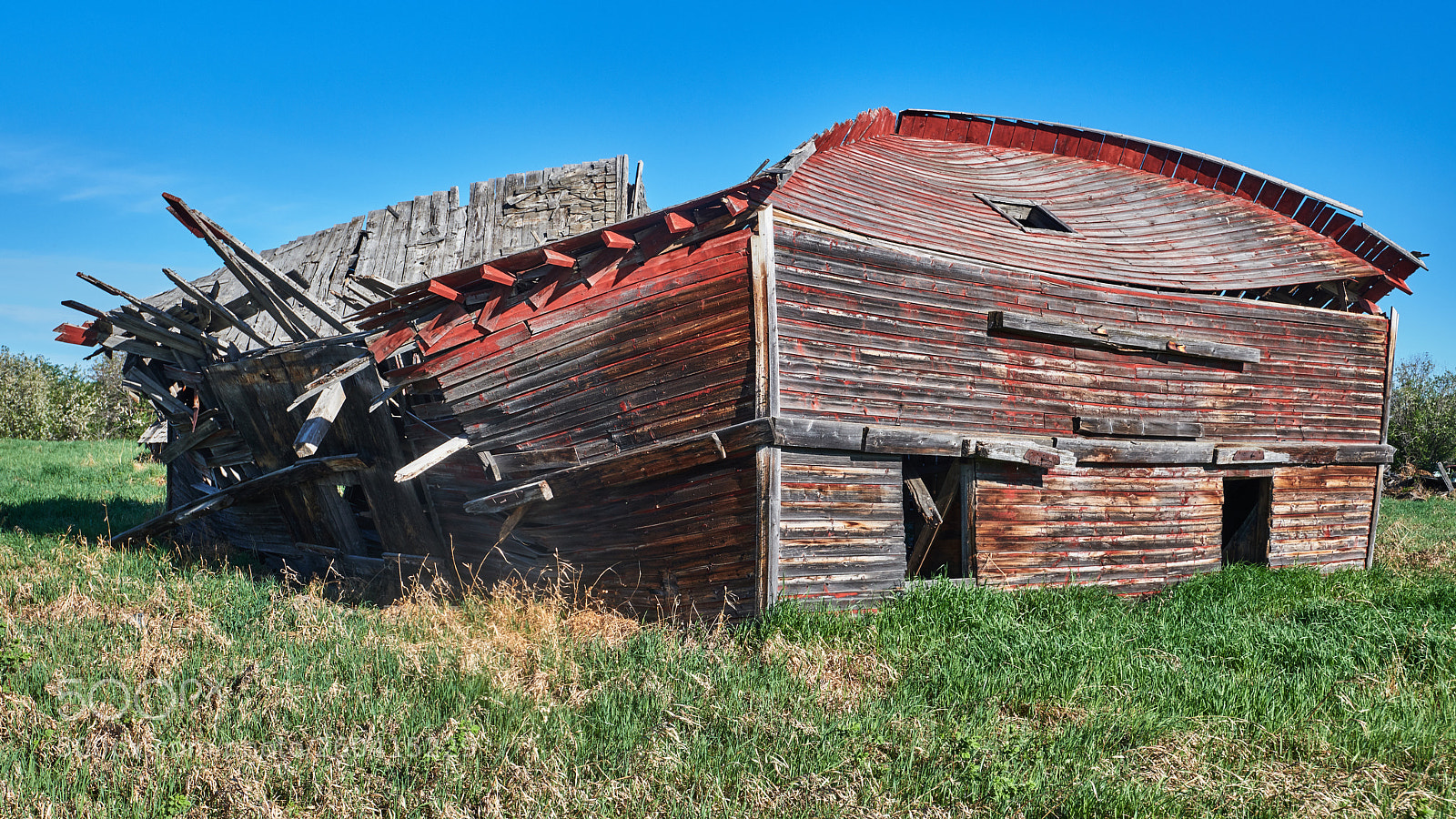 Nikon D850 sample photo. Collapsed barn photography