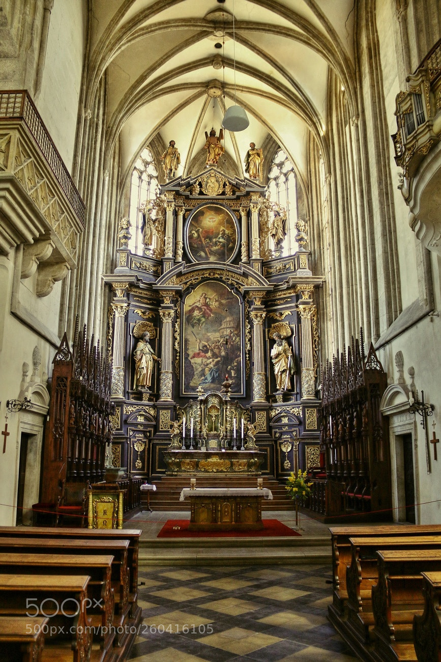 Canon EF-S 18-135mm F3.5-5.6 IS sample photo. Kutná hora photography