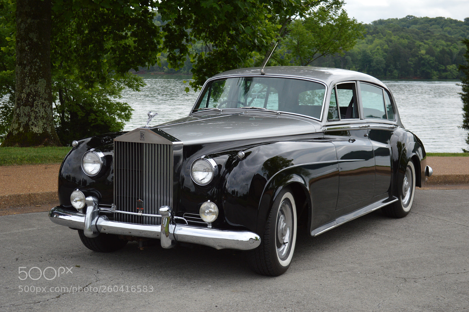 Nikon D3200 sample photo. Vintage 1950 s rolls photography