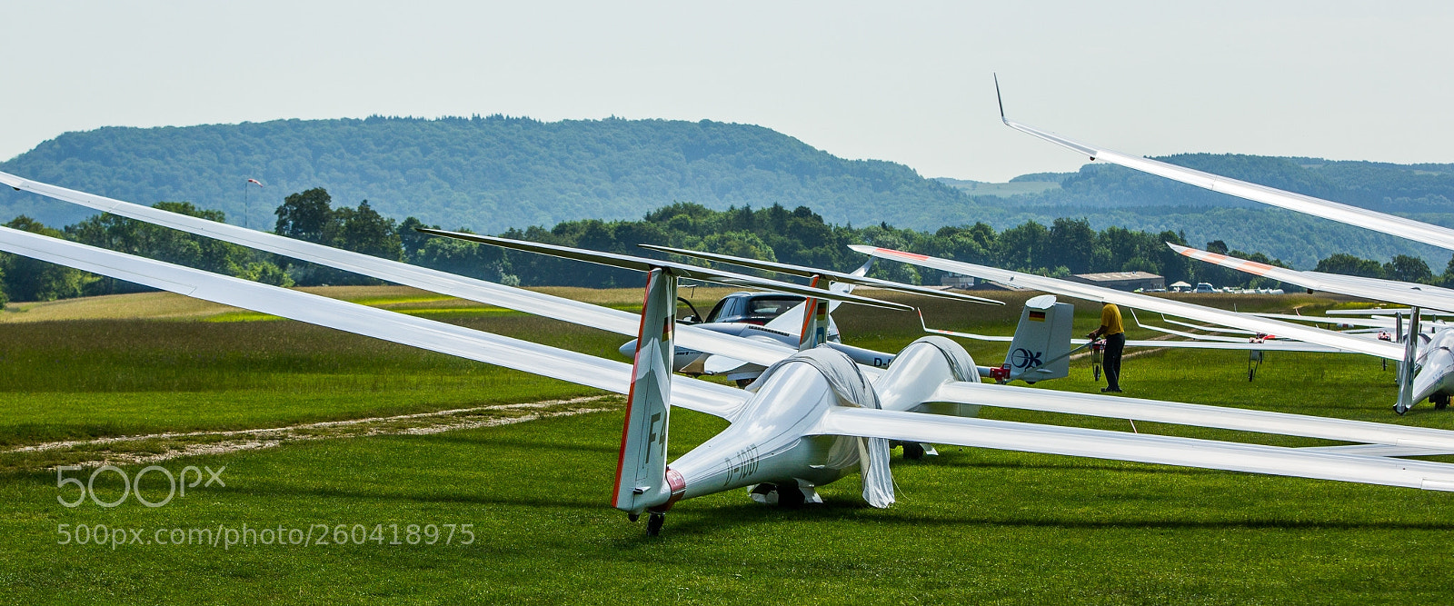 Canon EOS 1200D (EOS Rebel T5 / EOS Kiss X70 / EOS Hi) sample photo. Competition @ farrenberg - soaring 2018 photography