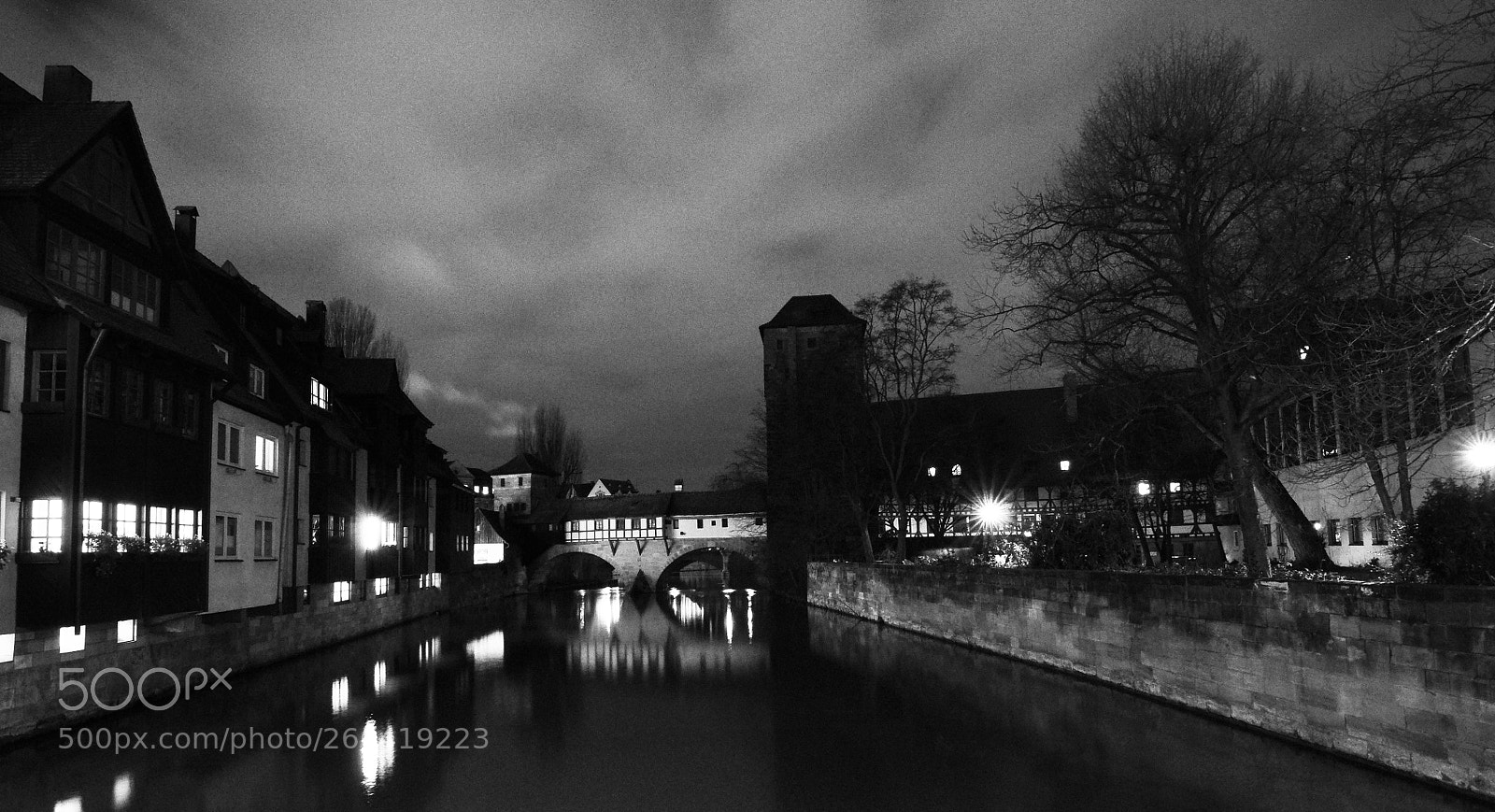 Nikon D90 sample photo. Dark city photography