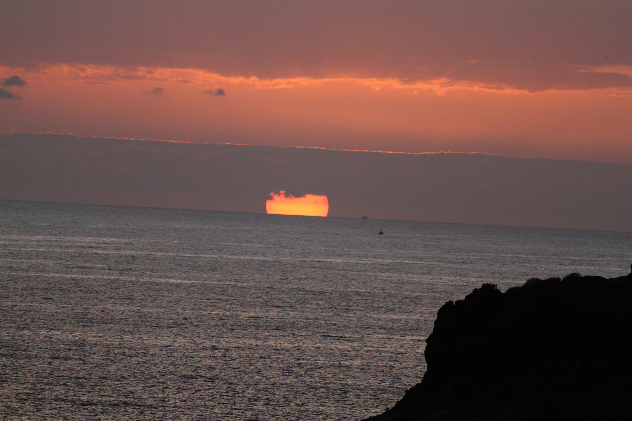 Canon EF-S 55-250mm F4-5.6 IS sample photo. Zonsondergang photography