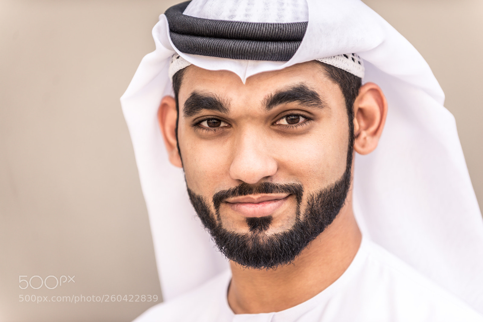 Nikon D610 sample photo. Arabic businessman with kandura photography