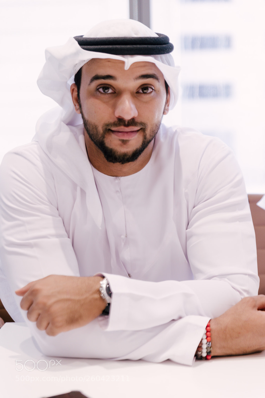 Nikon D610 sample photo. Arabianbusinessman with kandora portrait photography