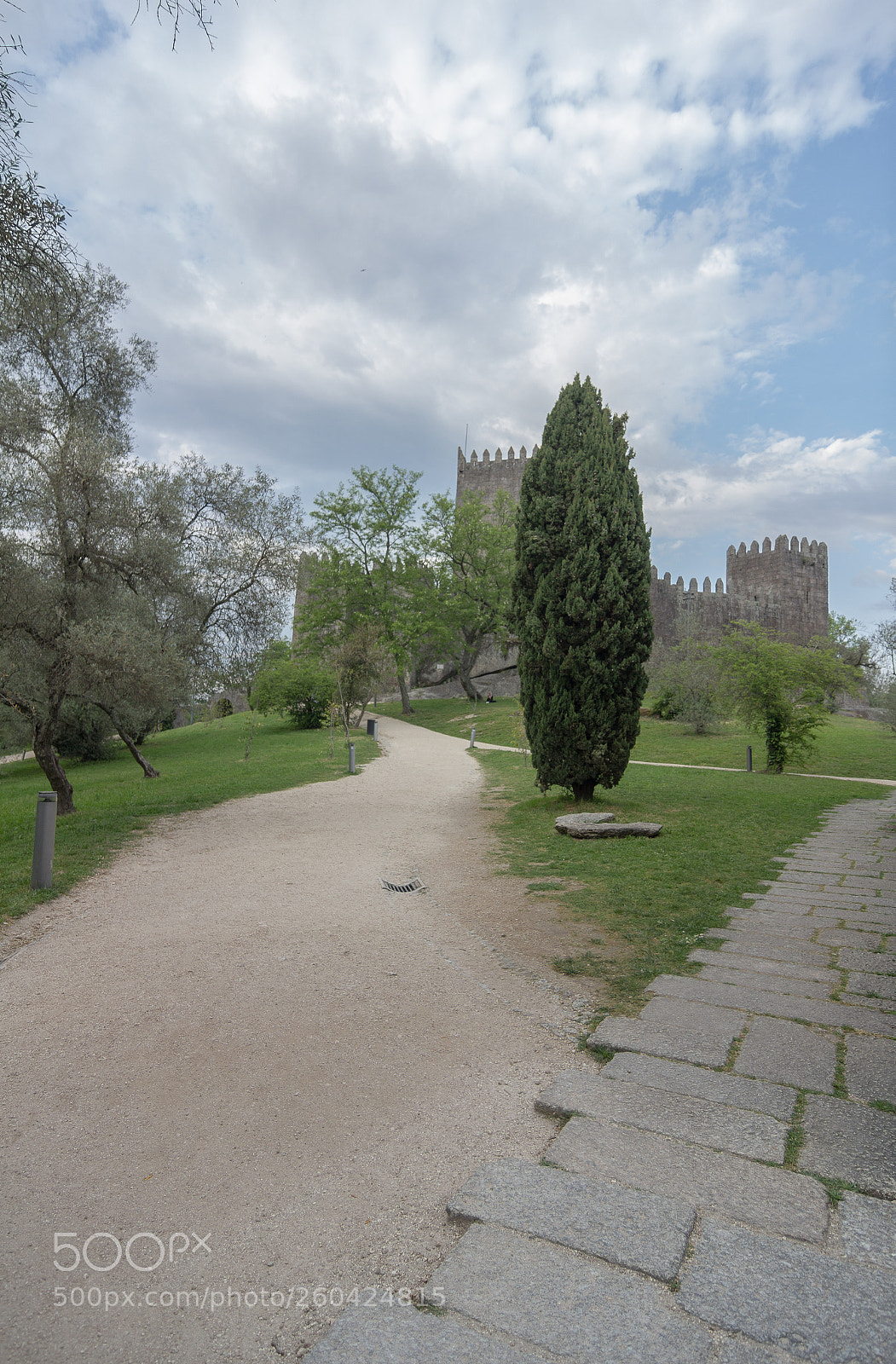 Canon EOS 60D sample photo. Castle of guimarães photography