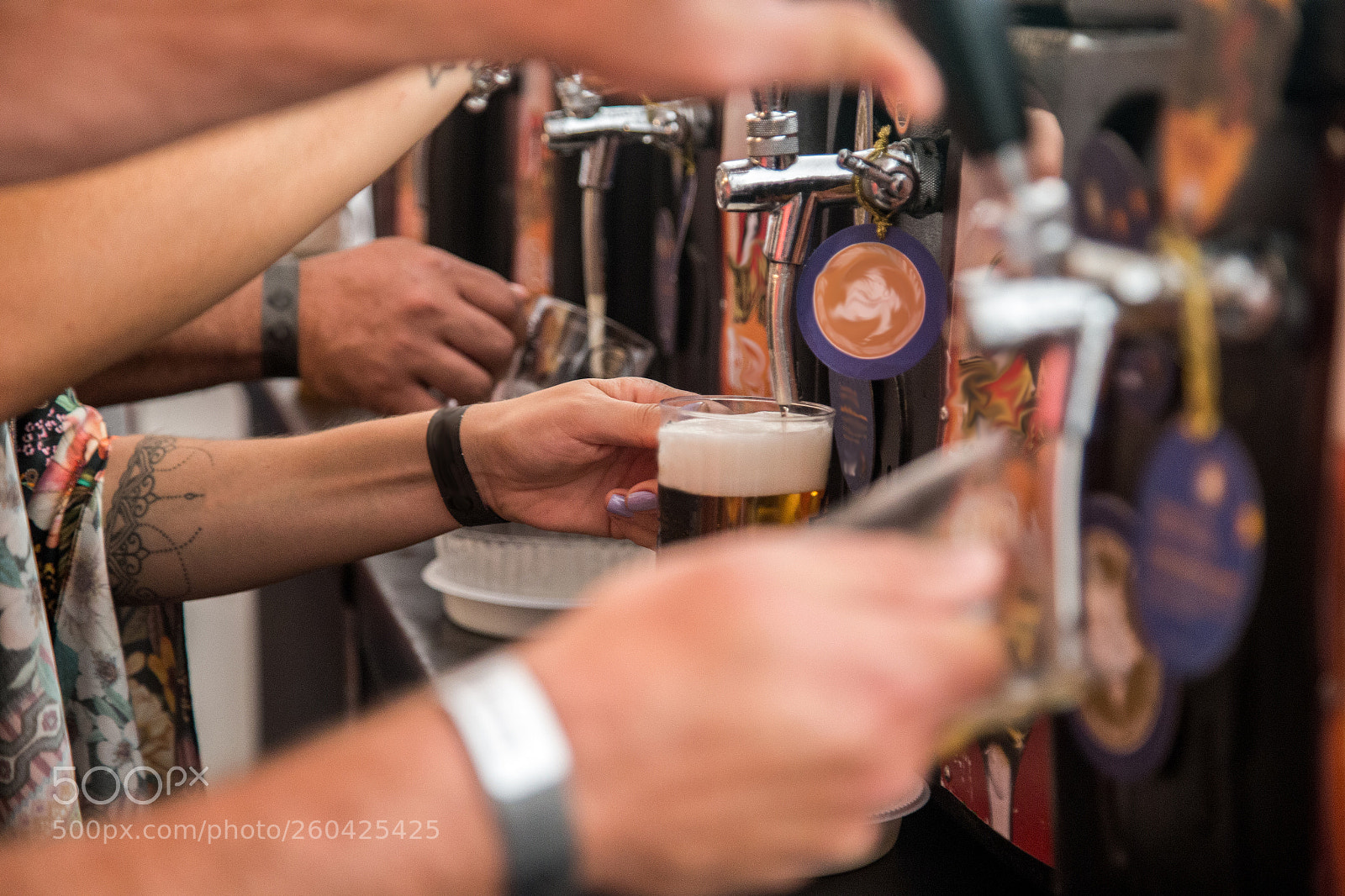 Canon EOS 6D sample photo. Draft beer brazilian party photography